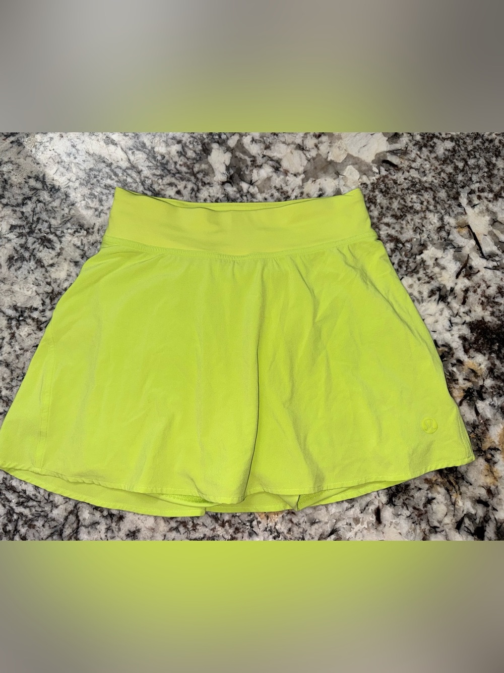 Lululemon Hi Rise Tennis Skirt Beam Yellow & matching Court Rival Cropped shirt - Picture 2 of 9